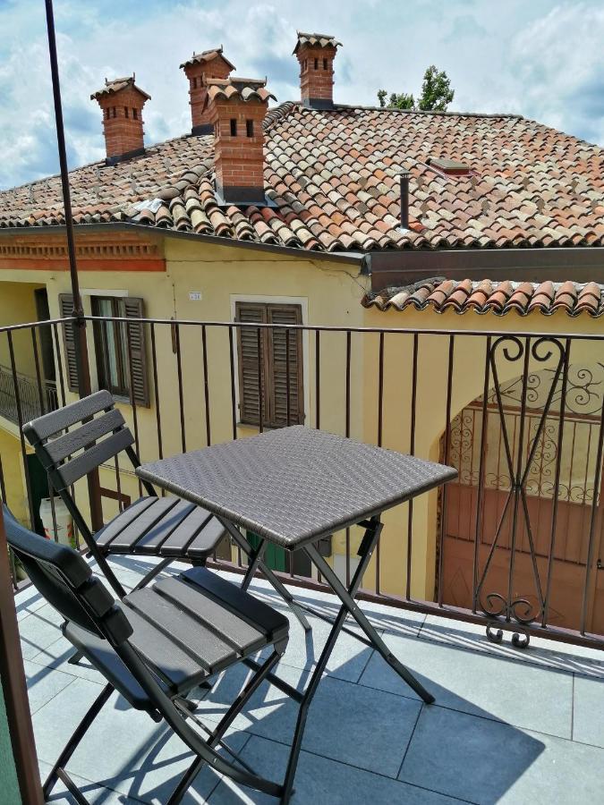 Monforte dʼAlba Fiordaelisa Apartment מראה חיצוני תמונה